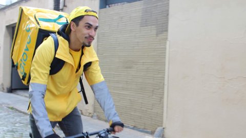 Glovo abre su propio supermercado online