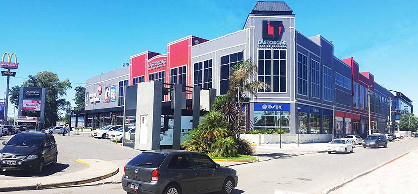 Las Toscas Shopping se suma a Grupo Vía