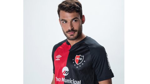 Umbro presenta la nueva camiseta oficial de Newell´s Old Boys