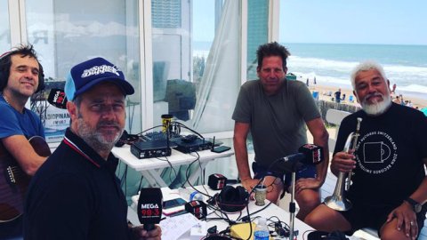Mega 98.3 y Renault cerraron la temporada de verano en Pinamar