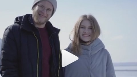 JetSMART lanza campaña apoyando el amor a distancia