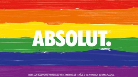 En el mes de la mujer, Absolut visibiliza una problemática social
