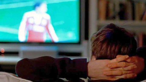 Efecto cuarentena: la TV se potencia de madrugada
