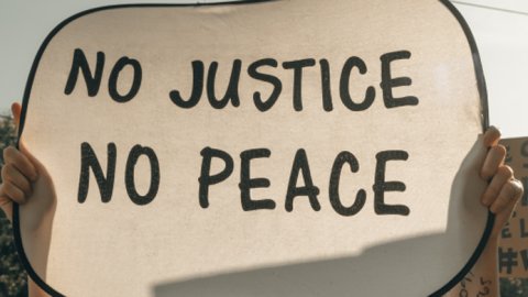 Los consumidores quieren que las marcas den un paso al frente en la lucha contra el racismo