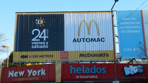 Contenido Evergreen: 3 consejos publicitarios para que tu publicidad OOH sea siempre actual