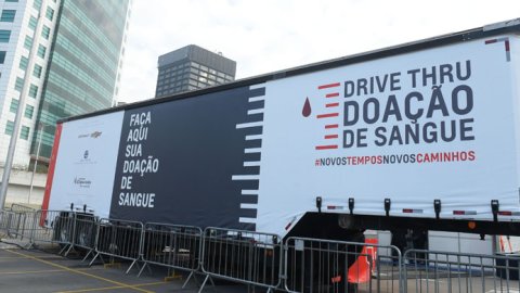 Chevrolet transformó un camión en un centro de donación de sangre