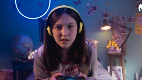 "Colgados", la nueva campaña de Movistar Fibra