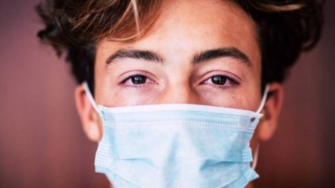 Cómo la pandemia está afectando el actuar y sentir de las generaciones más jóvenes