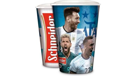Schneider lanzó los vasos oficiales de la selección argentina