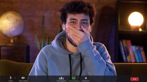 “Manija”, la campaña de Italia para Dean & Dennys y Rappi