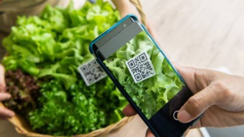 Tips para cobrar y pagar con QR: qué deben tener en cuenta comercios y consumidores