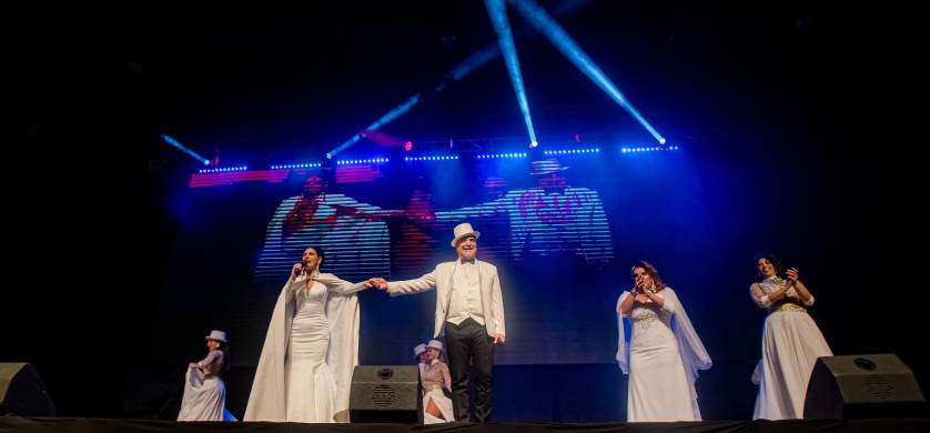 Se lanzó el autoteatro en La Rural