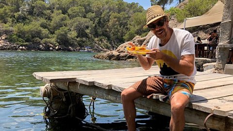 La playa y la gastronomía en "Spanish Chiringuito" por El Gourmet