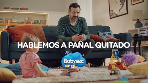 “Hablemos a pañal quitado”, la campaña de VMLY&R para BabysecUltrasec
