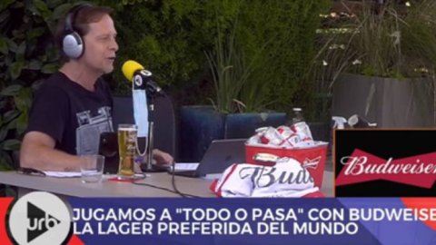 Acción de Budweiser en Todo Pasa por Urbana Play