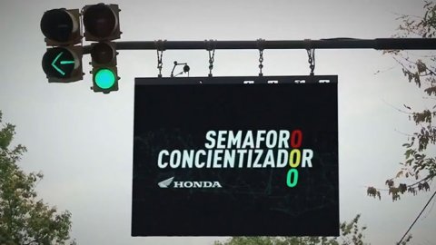 "Semáforo Concientizador", la nueva acción de Honda y Almacén