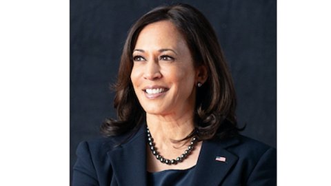 Kamala Harris en “Mujeres haciendo historia” por Lifetime