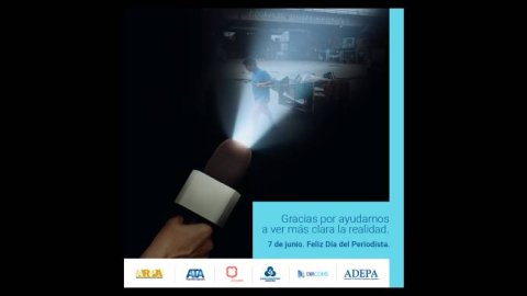 "El periodismo es claridad", la campaña de Almacén por El Día del Periodista