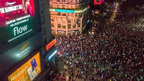 Métricas en Vía Pública: el real time de los festejos en el Obelisco