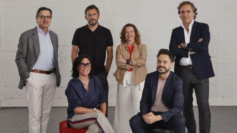 LLYC adquiere la agencia de publicidad CHINA
