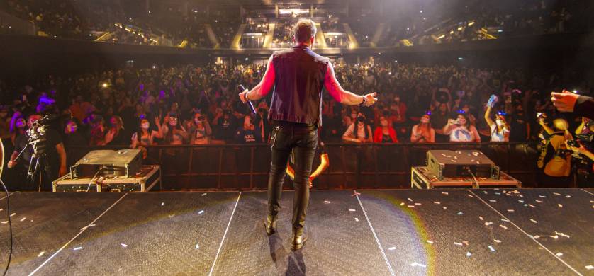 Movistar Arena reabrió sus puertas con el show de Axel