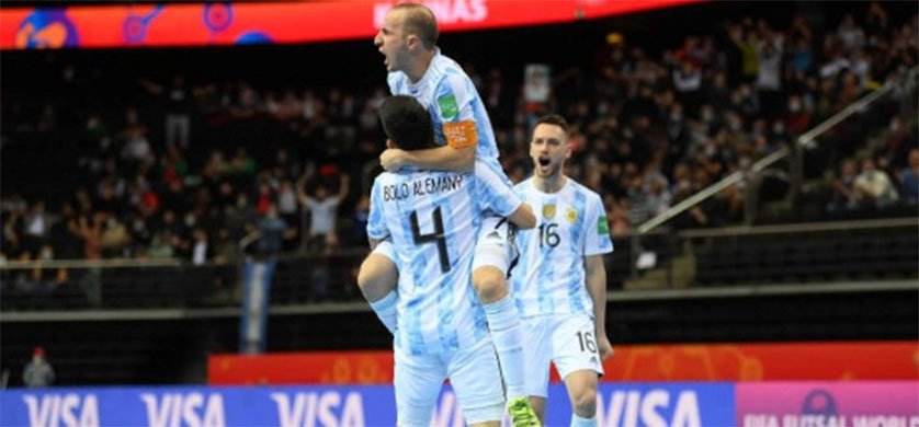 TOTALMEDIOS - Argentina vs Brasil por las semifinales del Mundial de Futsal  Lituania 2021, transmisión en vivo de la Tv Pública