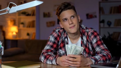Santander lanza "Santas Finanzas", su podcast de educación financiera