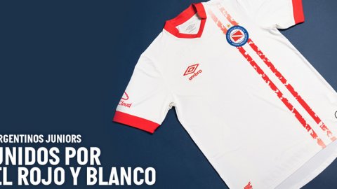 Con un homenaje a “los Cebollitas”, Umbro presenta la camiseta alternativa de Argentinos Juniors