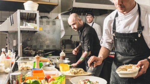 Cucinare lanza los PREMIOS 2021 para elegir restaurantes y bares