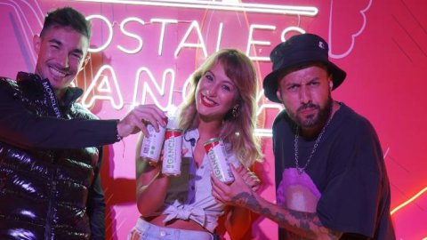“Postales Gancia”, la marca presentó su campaña para el verano