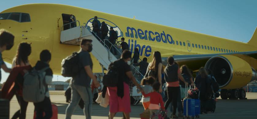 "Un envío diferente", la campaña de fin de año de GUT para Mercado Libre 