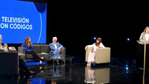 Se presentó el primer Código de Ética de la Televisión Pública