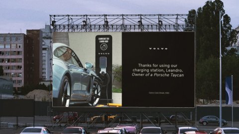 Volvo Car Brasil celebra que los autos de la competencia se recargan en sus estaciones de carga