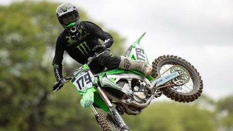 Kawasaki en el supercross del verano