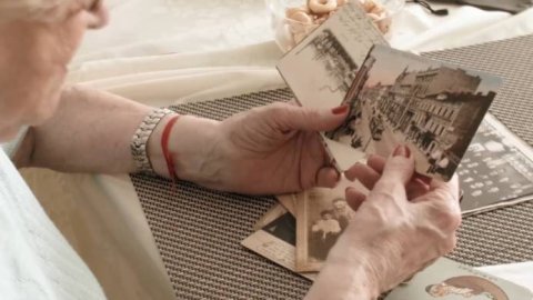 Acción de AMIA y ONU Argentina por la memoria del Holocausto