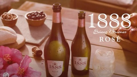 1888 Rosé lanza una campaña por su nueva presentación de 500ml