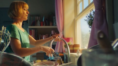 Cuidado personal y del hogar: 5 tácticas creativas para anuncios efectivos