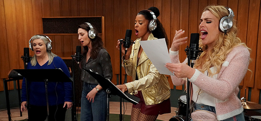 La aclamada serie Girls5eva llega en exclusiva a OnDIRECTV y DIRECTV GO