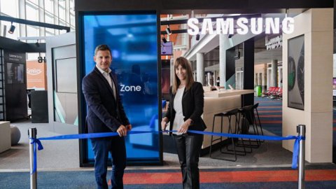 Samsung presenta una nueva zona de experiencia en el Aeropuerto de Ezeiza