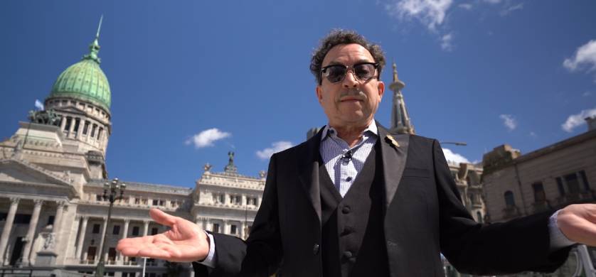 Canal (á) presenta la segunda temporada de “Ciudad de cúpulas” conducido por Aníbal Pachano
