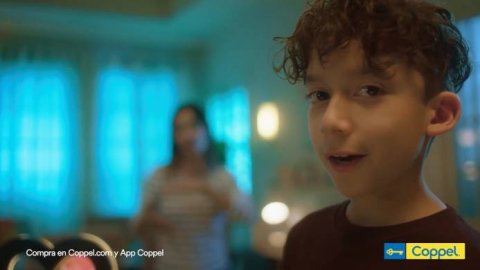 “Tu mamá te trajo al mundo, tú tráela al tuyo”, la campaña de Coppel México creada por Vendaval