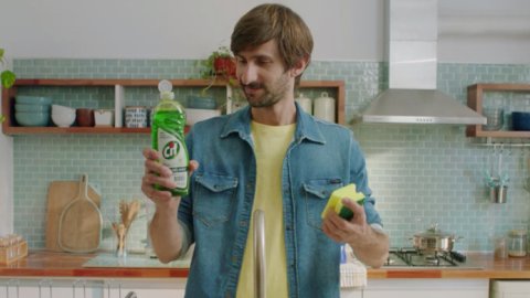 “Toc”, la nueva campaña de BB Agencia para Cif Bioactive
