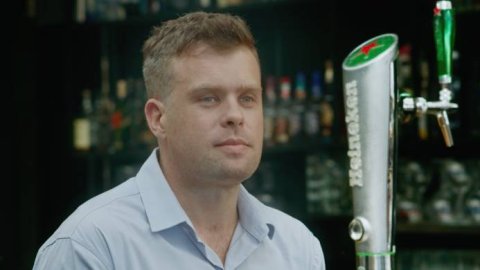 Publicis y Heineken vuelven a ayudar a los bares convirtiendo los reviews negativos en positivos