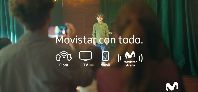 Movistar lanzó su campaña "Con todo" para que sus clientes se conecten como quieran, con lo que más quieran