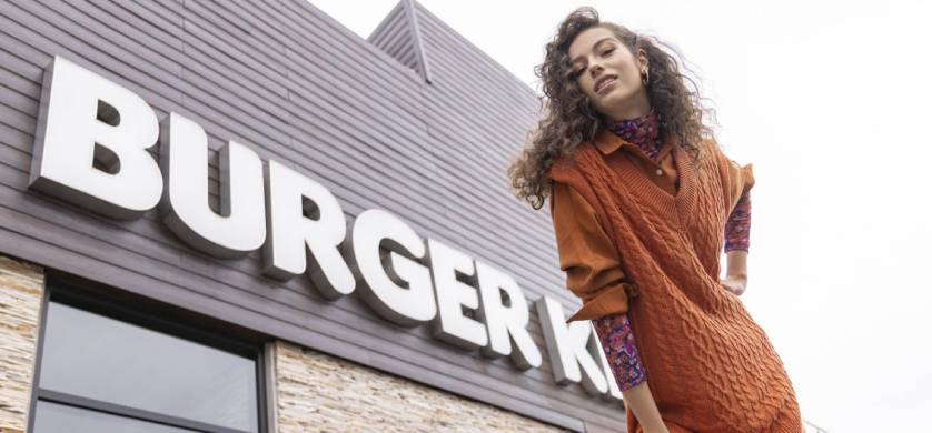 Alianza comercial de Para Ti con Burger King enfocada en tendencias y moda