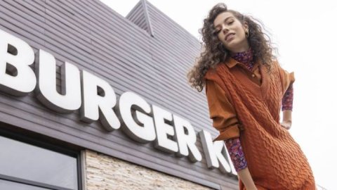 Alianza comercial de Para Ti con Burger King enfocada en tendencias y moda