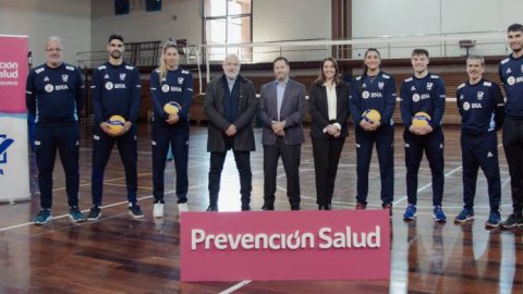 Prevención Salud se suma al sueño mundialista de las selecciones argentinas de vóley 
