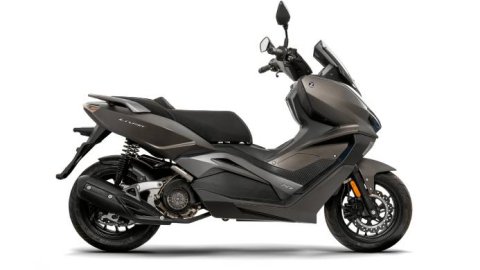 Zanella lanza al mercado el primer scooter executive sport de origen nacional