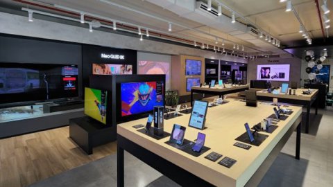 Samsung abre una nueva tienda multiexperiencia en Belgrano