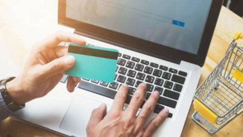 Retail Media: 8 de cada 10 personas busca sus productos en plataformas de e-commerce
